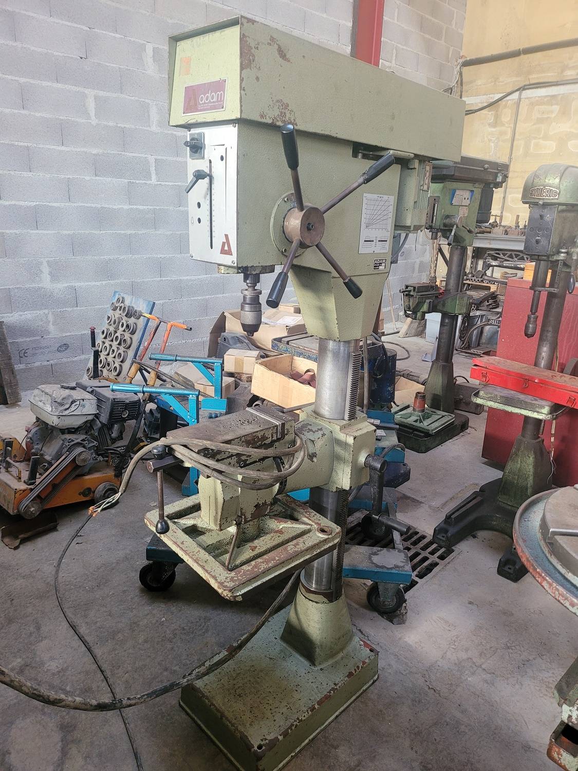 Perceuse à colonne ADAM MC26 VAMO Machines-Outils