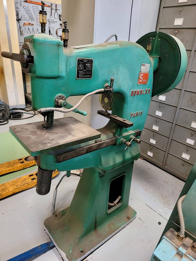 Grignoteuse BOMBLED 45D