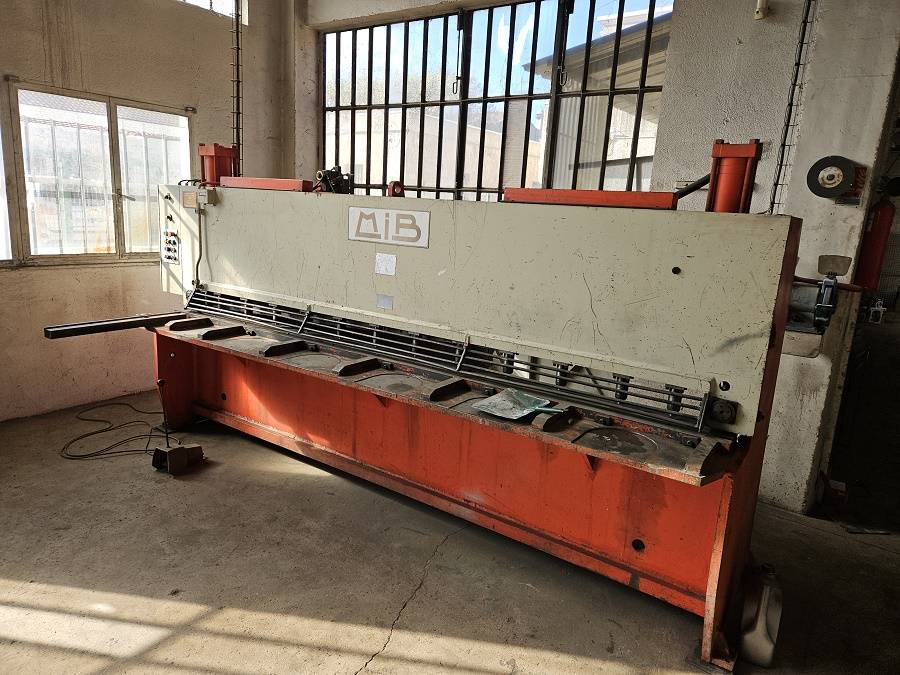 Cisaille guillotine MIB SC