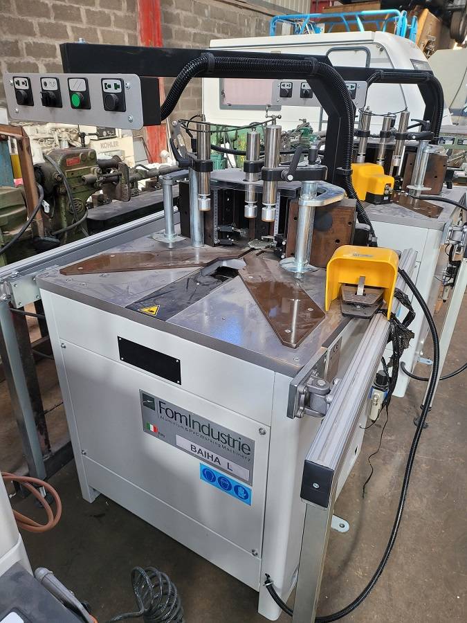 Sertisseuse aluminium FOM BAIHA L