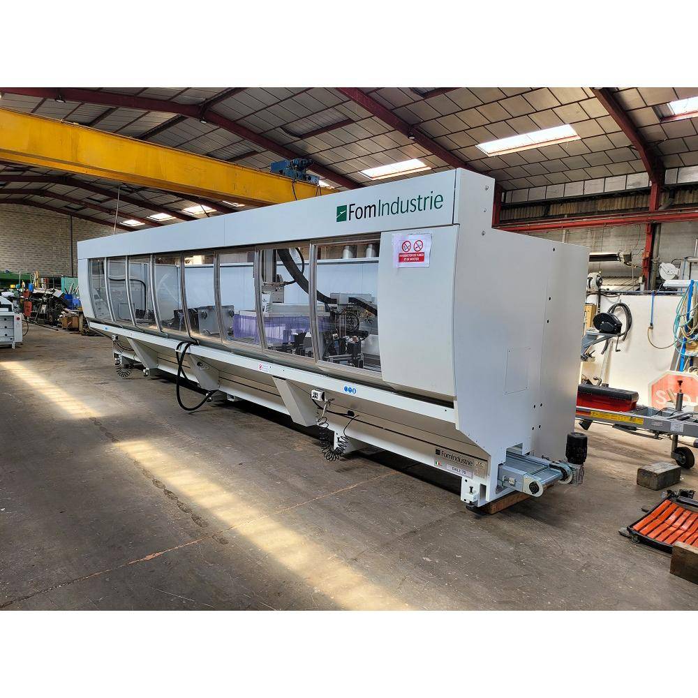 Centre d'usinage aluminium CNC 4 axes FOM