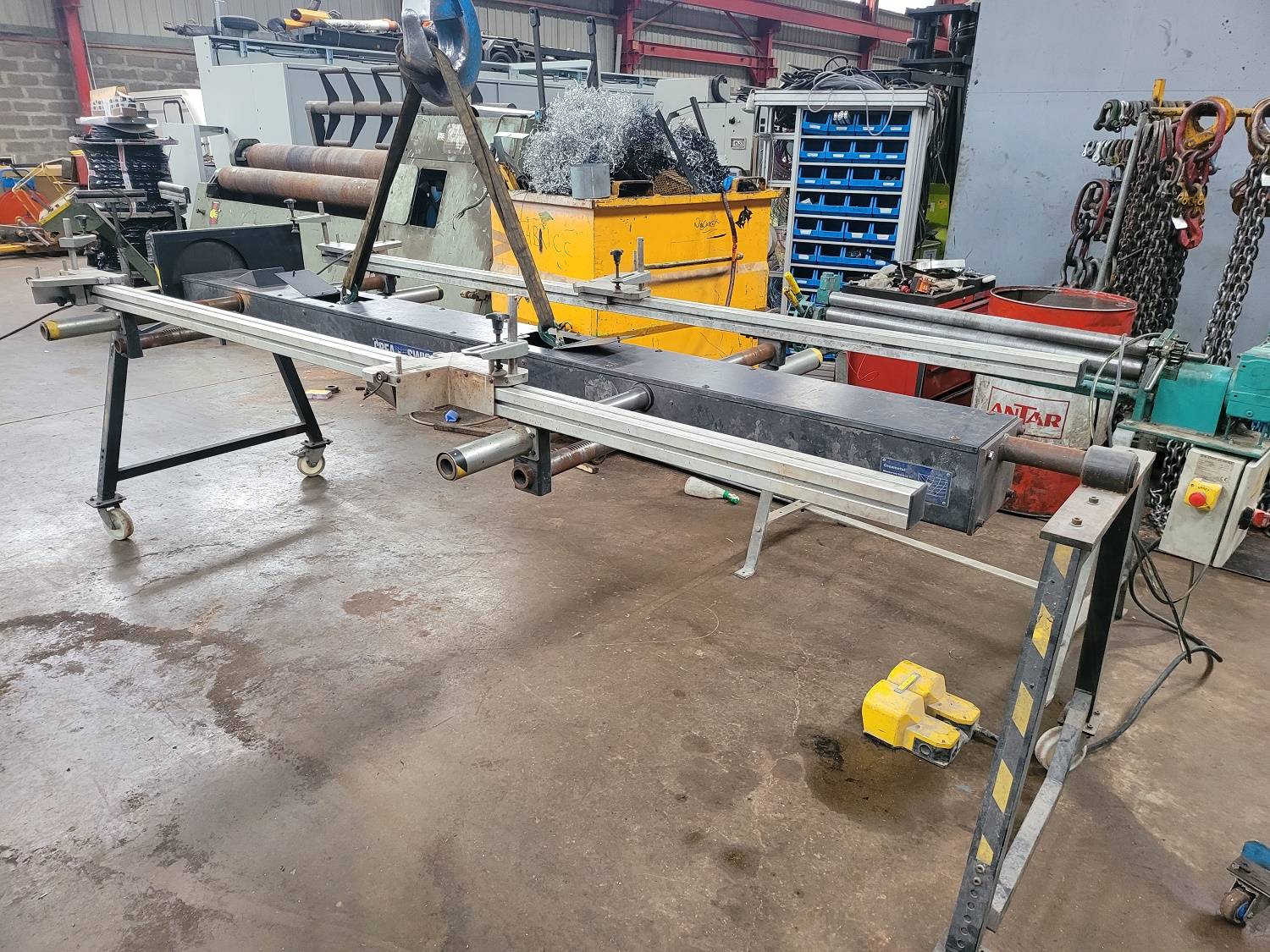 Gabarit de soudage pour la fabrication de cadres VAMO Machines-Outils