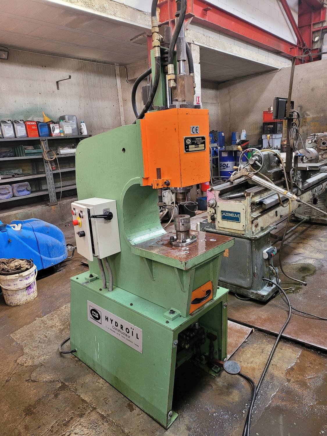 Presse hydraulique HYDROIL HMV50 120 VAMO Machines-Outils