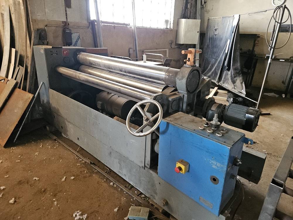 Rouleuse asymétrique 1500 x 8 mm