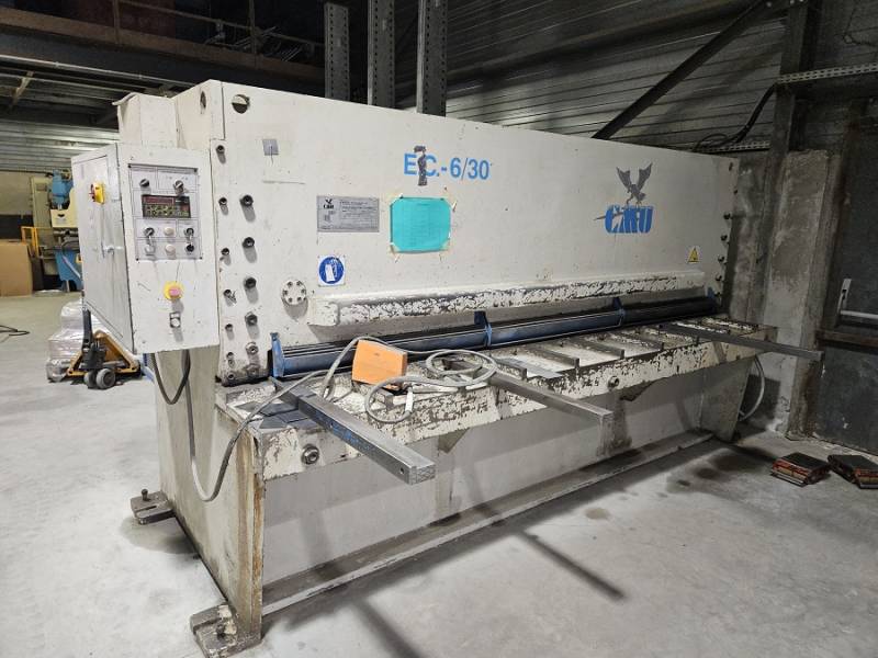 Cisaille guillotine occasion CMU